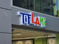 tiflani ayakkabi uskudar kabartma tabela